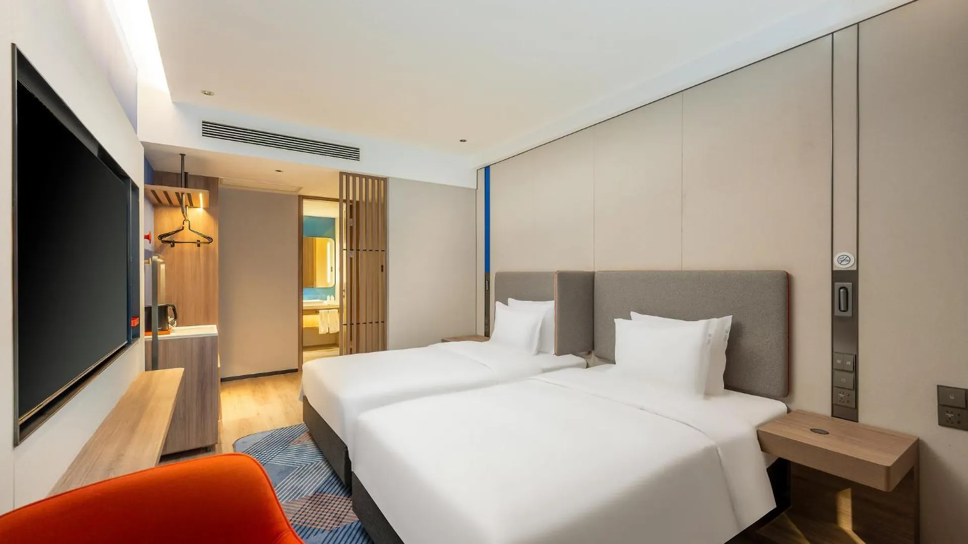 Holiday Inn Express Luoyang Longmen By Ihg 4*, Luoyang (Henan) China