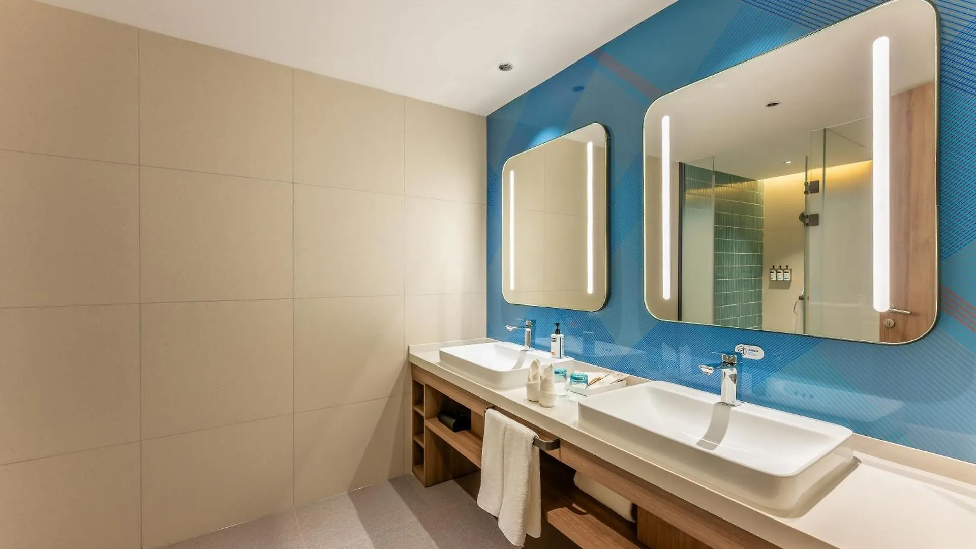 **** Hotel Holiday Inn Express Luoyang Longmen By Ihg China