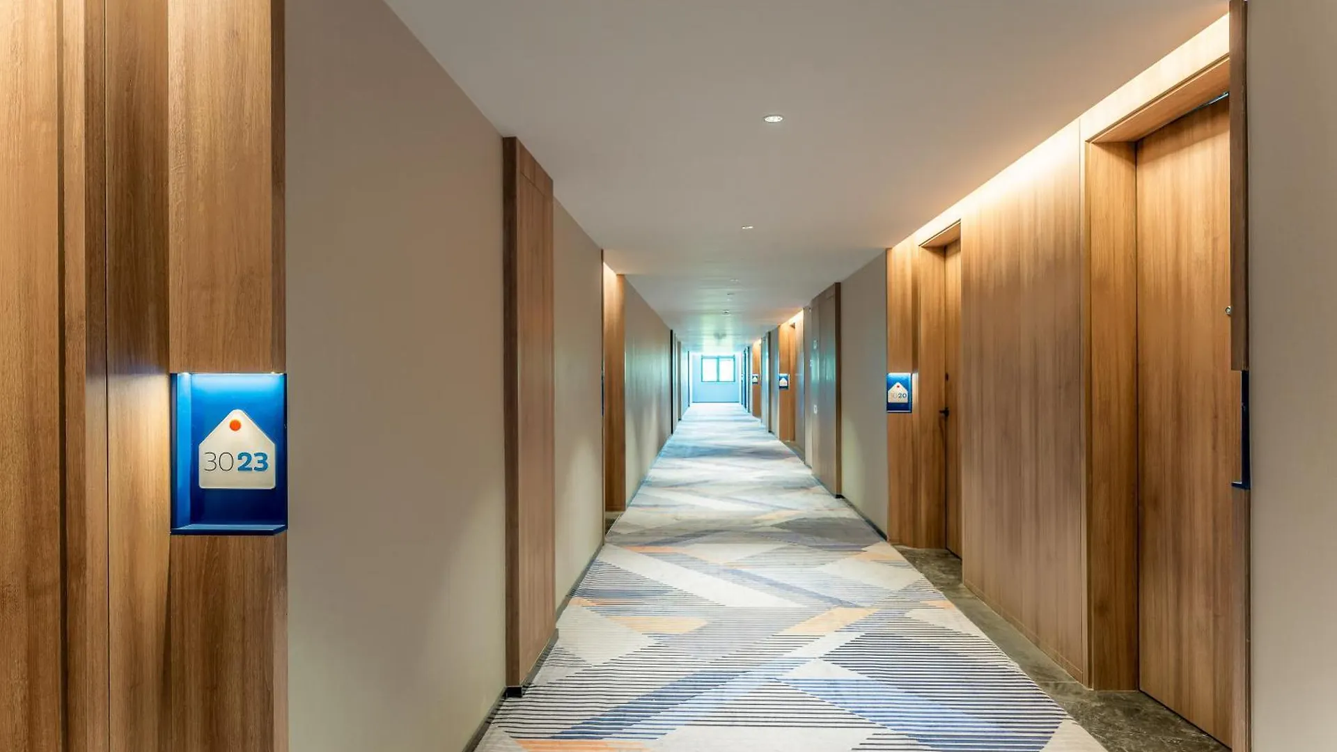 Holiday Inn Express Luoyang Longmen By Ihg Hotel Luoyang (Henan)